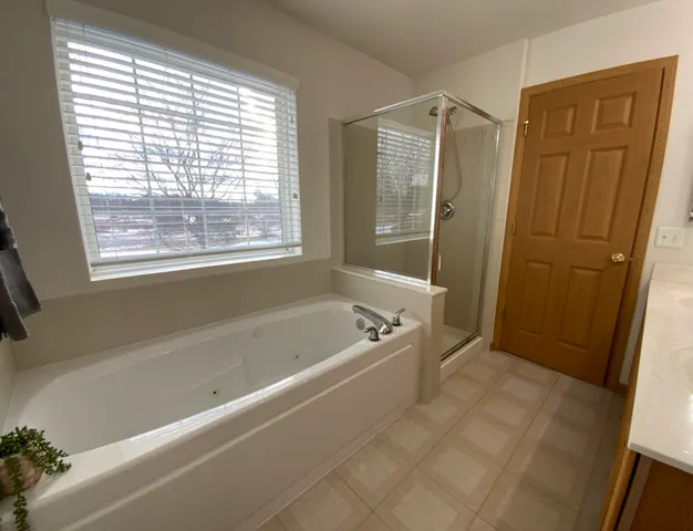 $315,000 | 2840 Cattail Court, Unit F, Wauconda, IL 60084