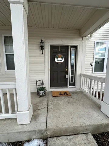 $315,000 | 2840 Cattail Court, Unit F, Wauconda, IL 60084