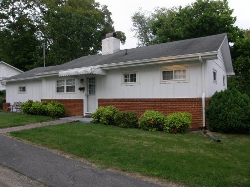115 Meadow Road Oak Ridge, TN 37830 - Photo 1 of 1 Primary Photo