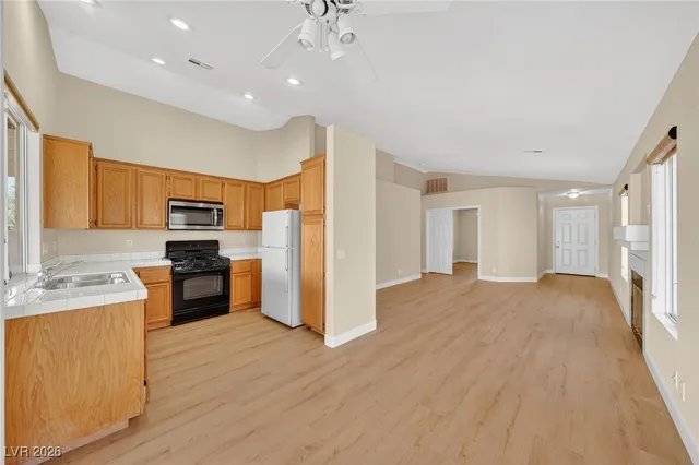 $2,140 | 9632 Bending River Avenue, Las Vegas, NV 89129