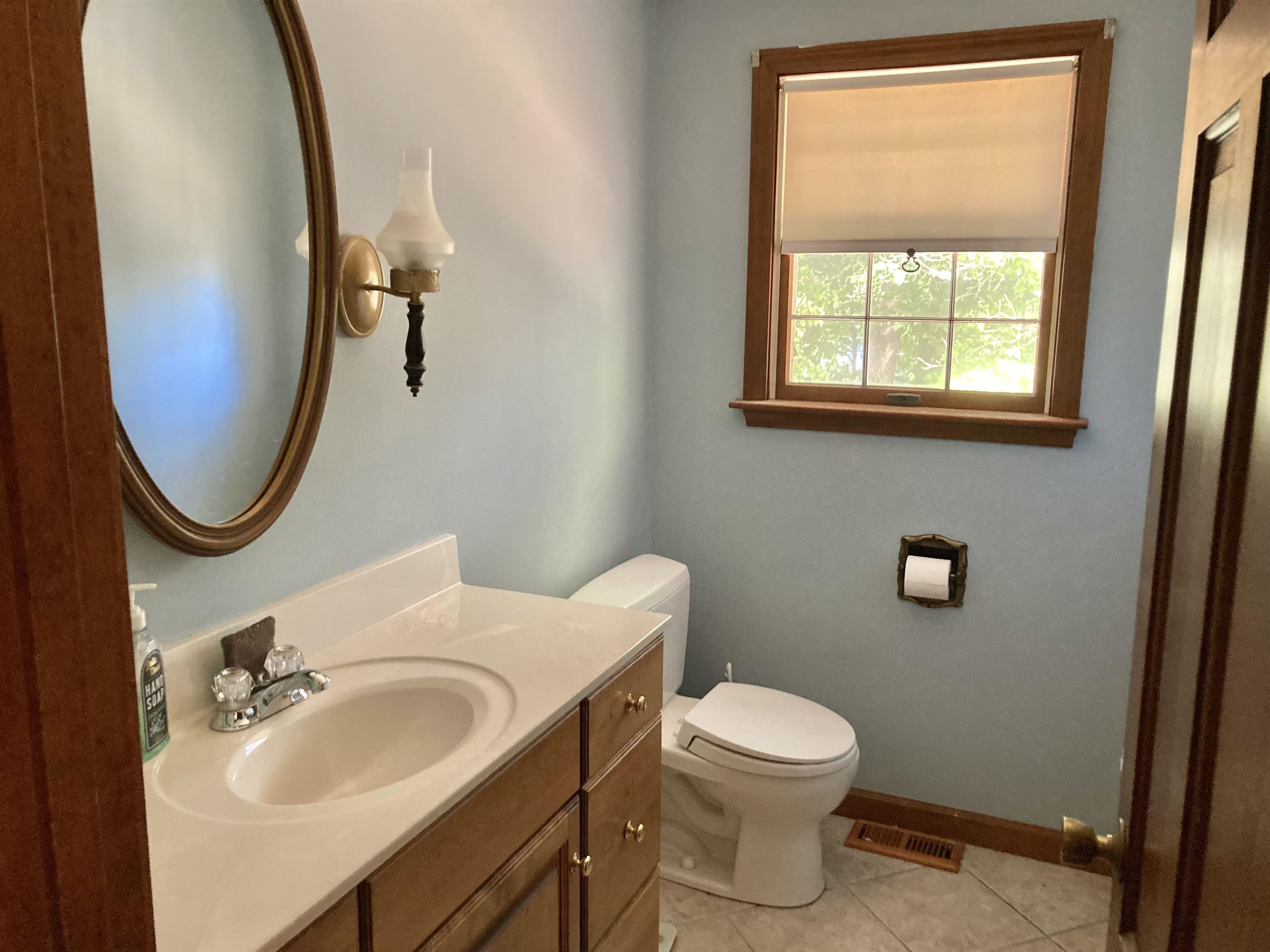 17 Danbury Road Nashua, NH 03064 - Photo 15 of 36 Gallery Image 15