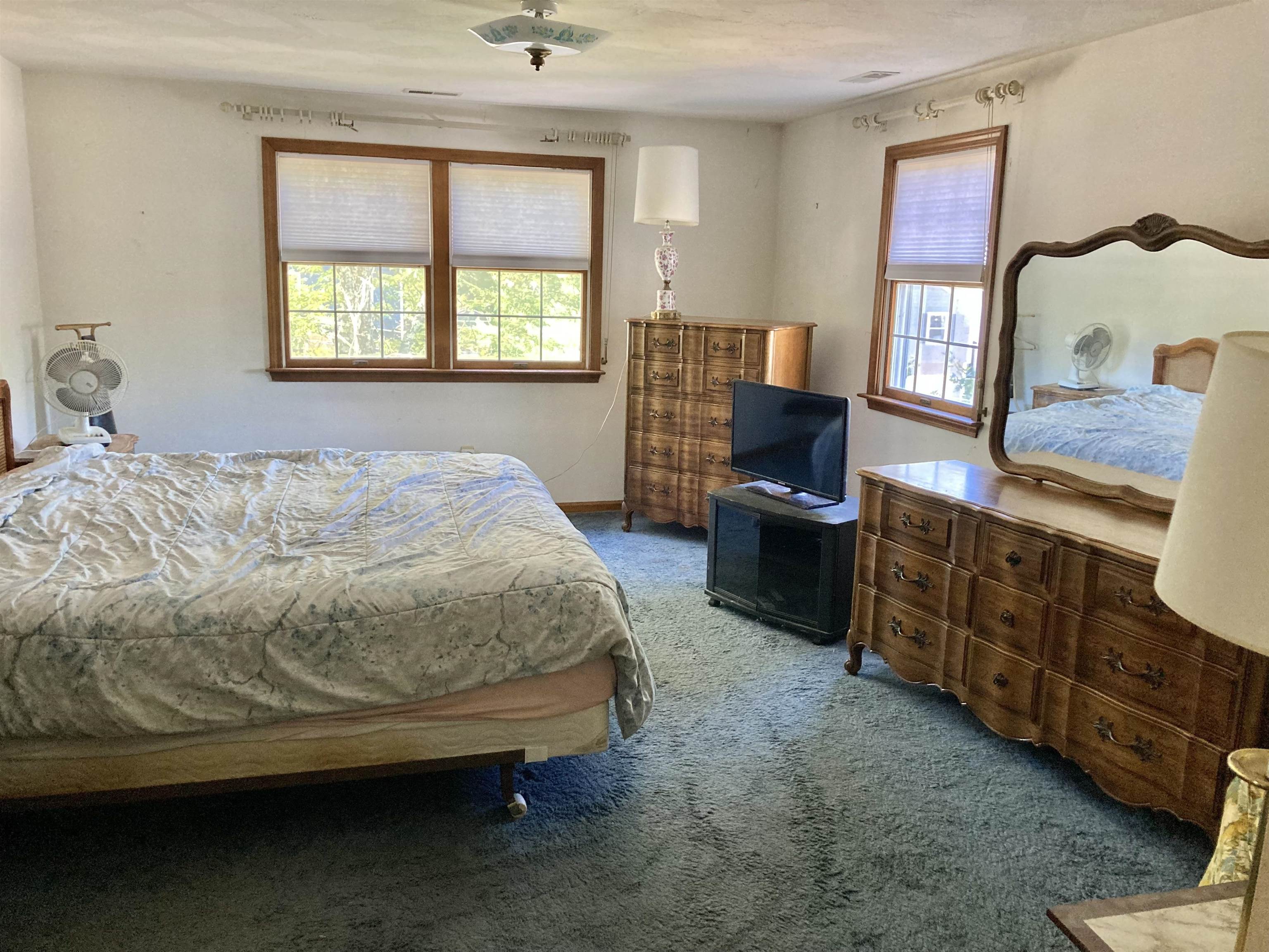 17 Danbury Road Nashua, NH 03064 - Photo 17 of 36 Gallery Image 17