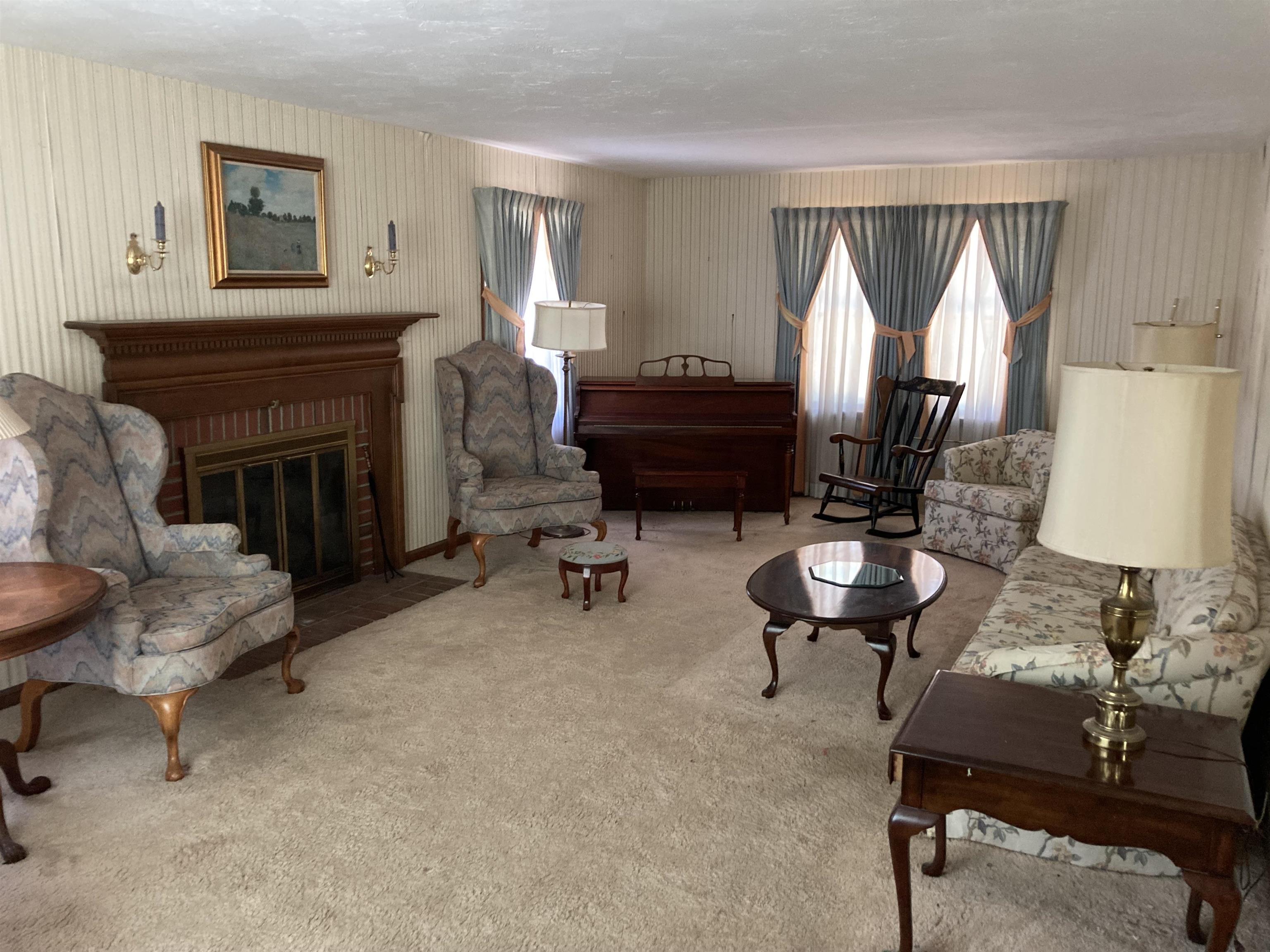 17 Danbury Road Nashua, NH 03064 - Photo 31 of 36 Gallery Image 31