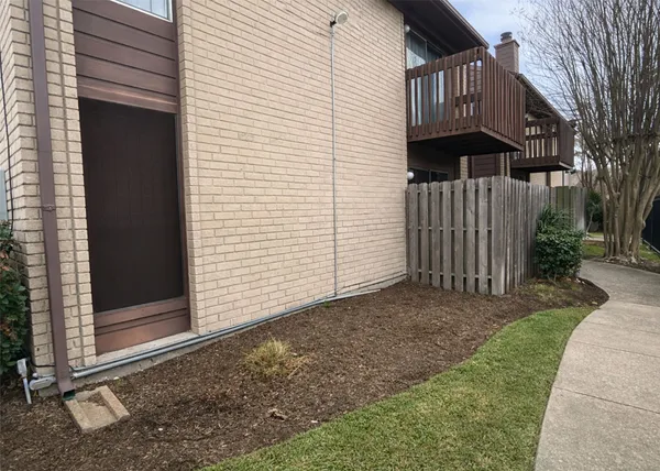 $57,900 | 12905 Woodforest Boulevard, Unit 305, Houston, TX 77015