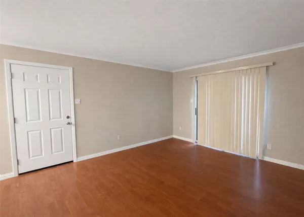 $57,900 | 12905 Woodforest Boulevard, Unit 305, Houston, TX 77015