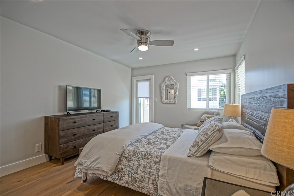 129 38th Street Manhattan Beach, CA 90266 - Photo 14 of 38