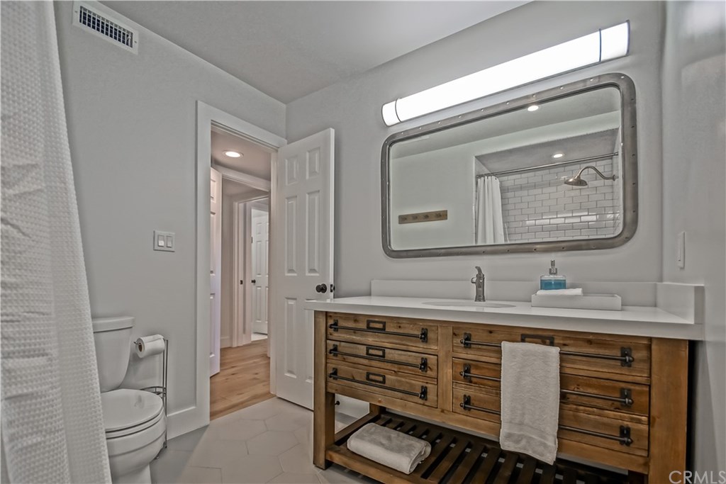 129 38th Street Manhattan Beach, CA 90266 - Photo 19 of 38