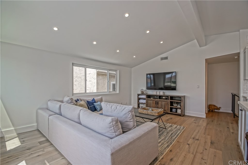 129 38th Street Manhattan Beach, CA 90266 - Photo 27 of 38