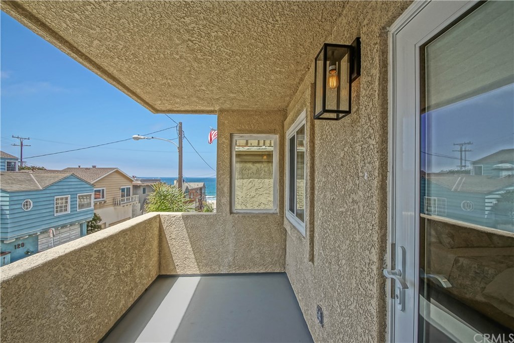 129 38th Street Manhattan Beach, CA 90266 - Photo 8 of 38
