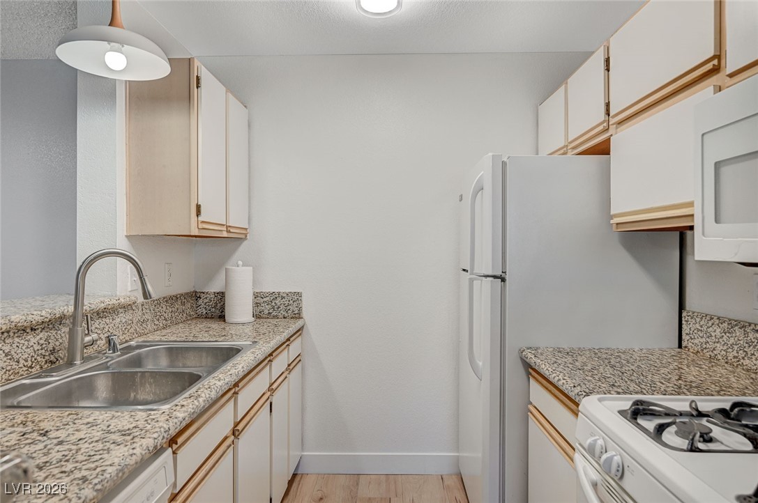 2200 South Fort Apache Road, Unit 1064 Las Vegas, NV 89117 - Photo 12 of 56
