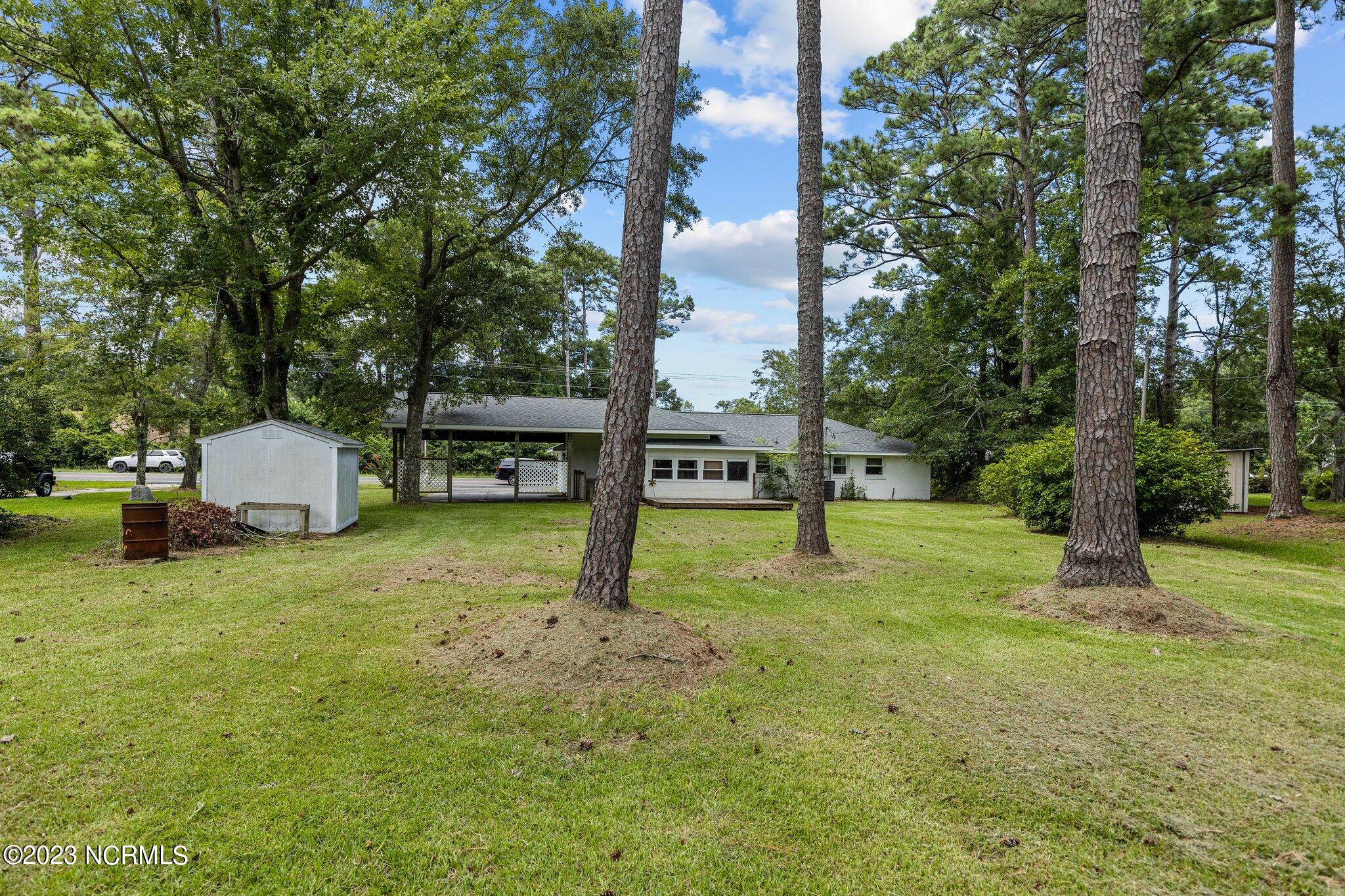 4303 Country Club Road Morehead City, NC 28557 - Photo 44 of 46