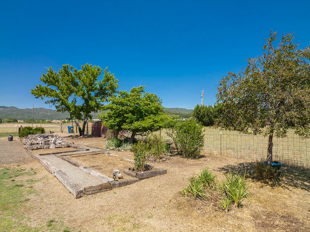 4691 Beagle Road White City, OR 97503 - Photo 66 of 67 67