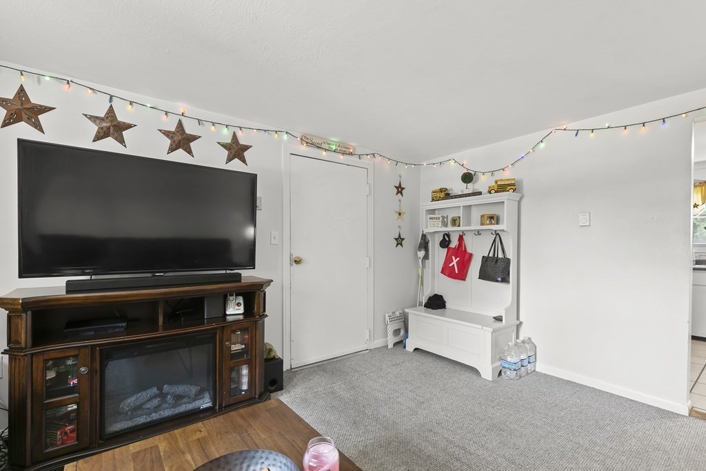 681 State Road, Unit 8 Plymouth, MA 02360 - Photo 4 of 28 Gallery Image 4