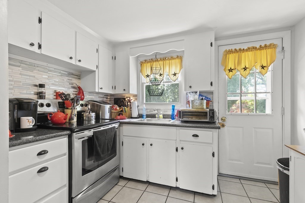 681 State Road, Unit 8 Plymouth, MA 02360 - Photo 9 of 28 Gallery Image 9
