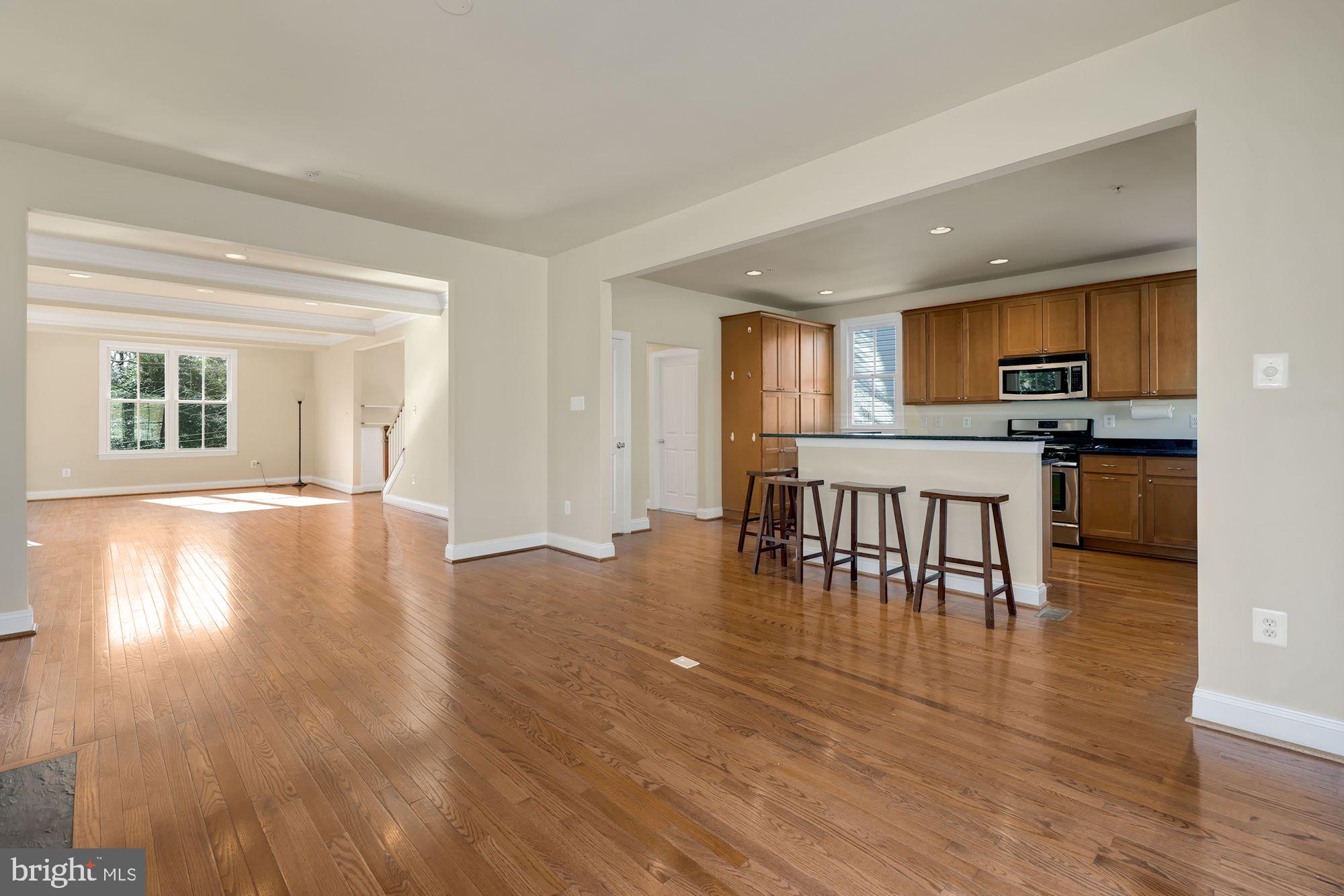 2805 Beechbank Road Silver Spring, MD 20910 - Photo 12 of 40 Gallery Image 12