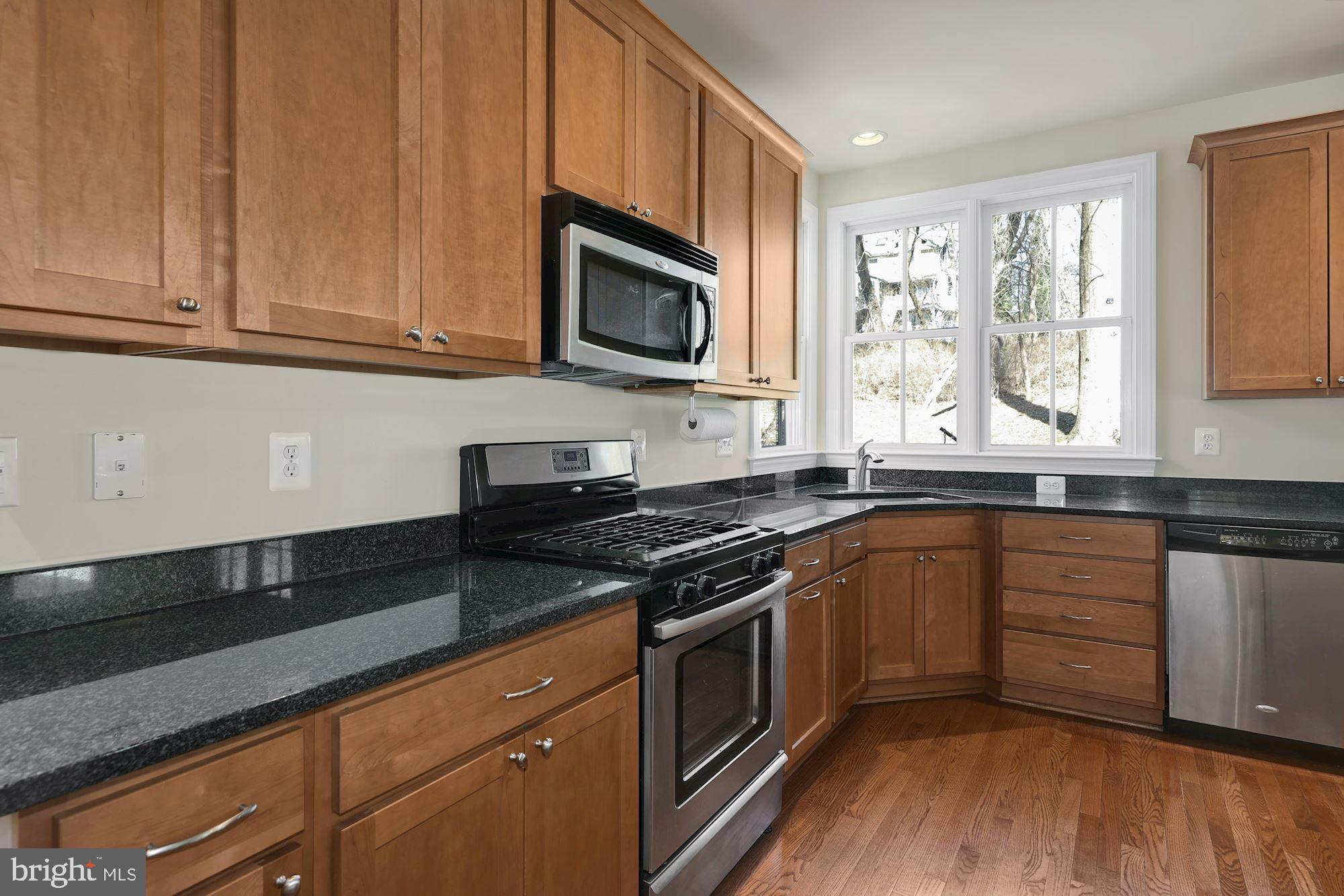 2805 Beechbank Road Silver Spring, MD 20910 - Photo 14 of 40 Gallery Image 14