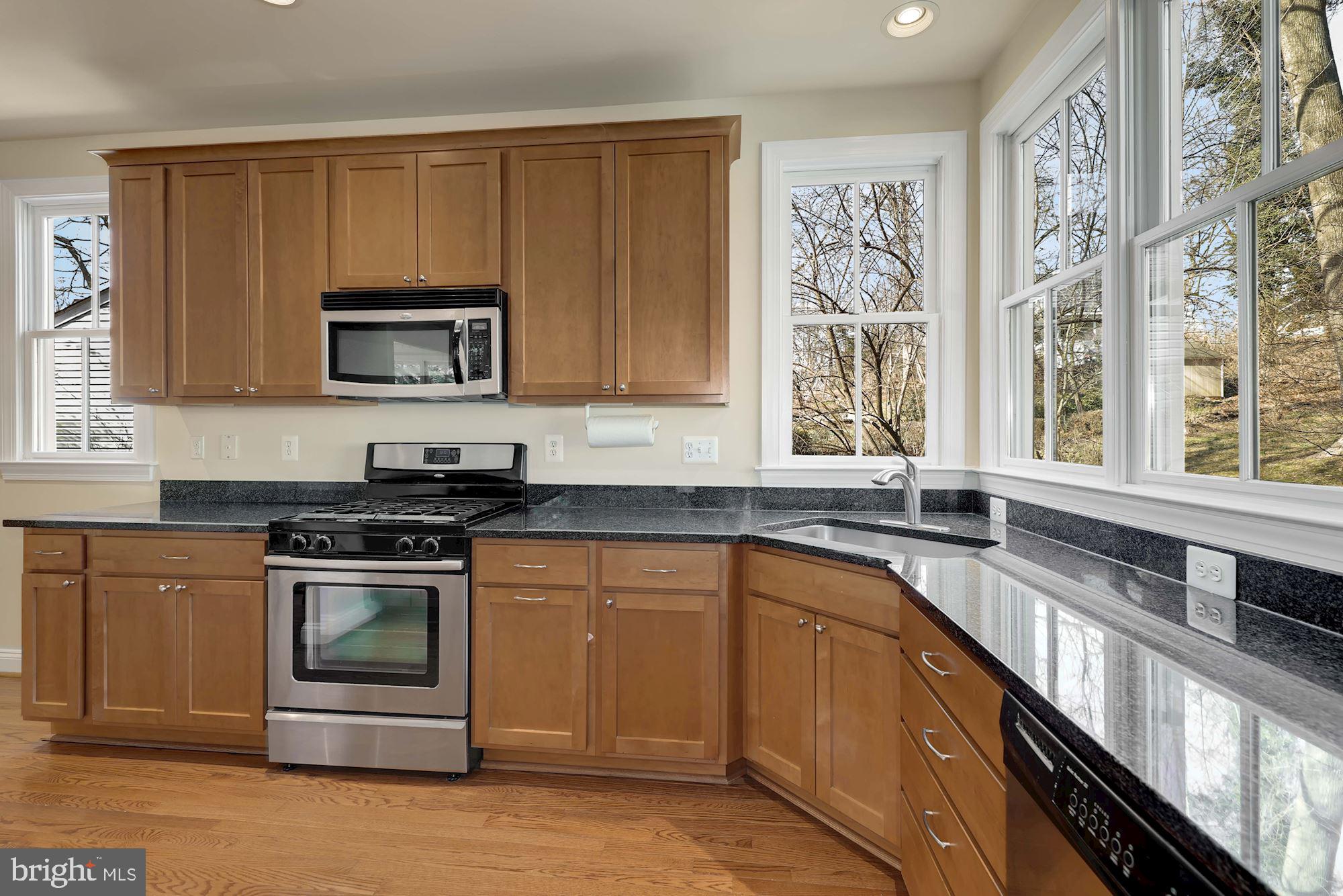 2805 Beechbank Road Silver Spring, MD 20910 - Photo 15 of 40 Gallery Image 15