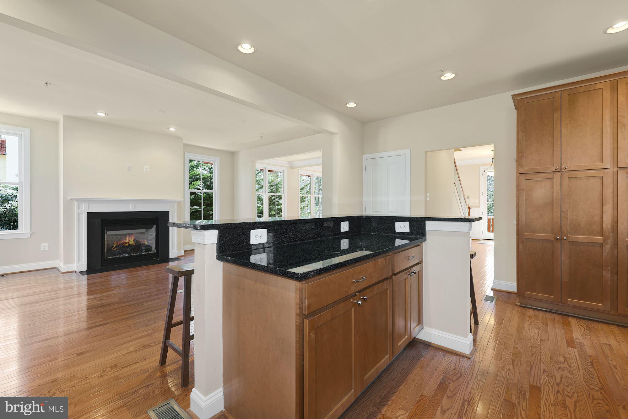 2805 Beechbank Road Silver Spring, MD 20910 - Photo 16 of 40 Gallery Image 16