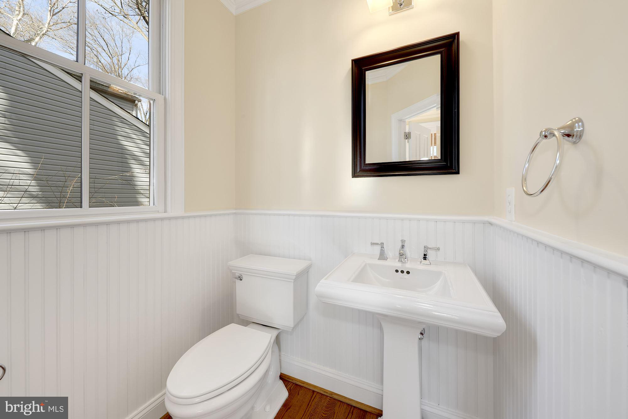 2805 Beechbank Road Silver Spring, MD 20910 - Photo 17 of 40 Gallery Image 17