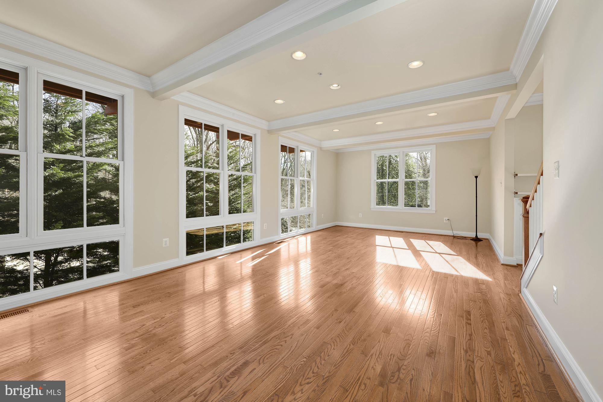 2805 Beechbank Road Silver Spring, MD 20910 - Photo 9 of 40 Gallery Image 9