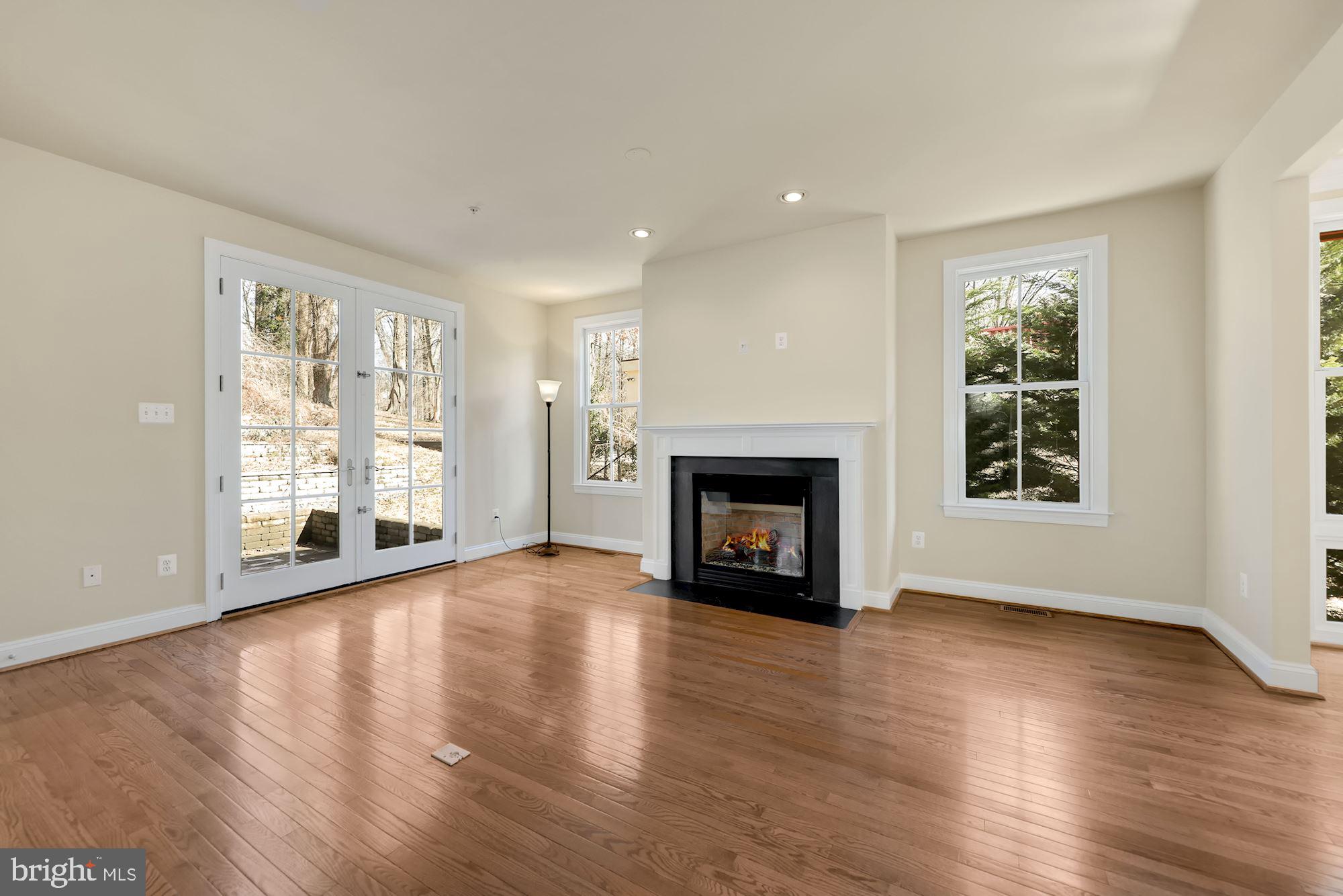 2805 Beechbank Road Silver Spring, MD 20910 - Photo 10 of 40 Gallery Image 10