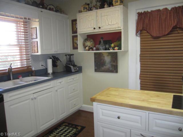 2948 Far View Road Jonesville, NC 28642 - Photo 10 of 14 Gallery Image 10
