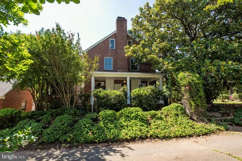 $924,900 | 241 Edwards Ferry Road Northeast, Leesburg, VA 20176