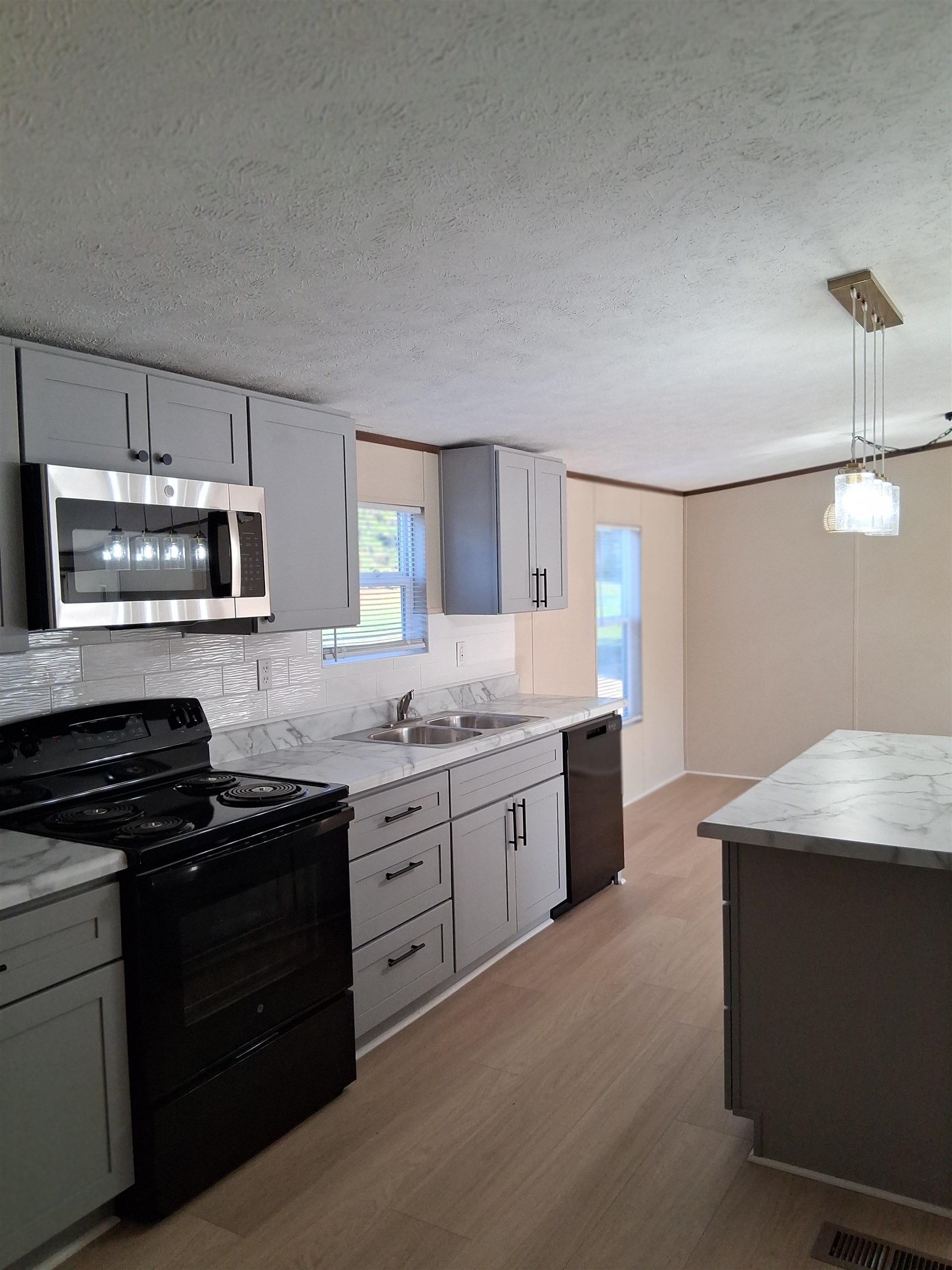 255 Arena Park Drive Inman, SC 29349 - Photo 3 of 15