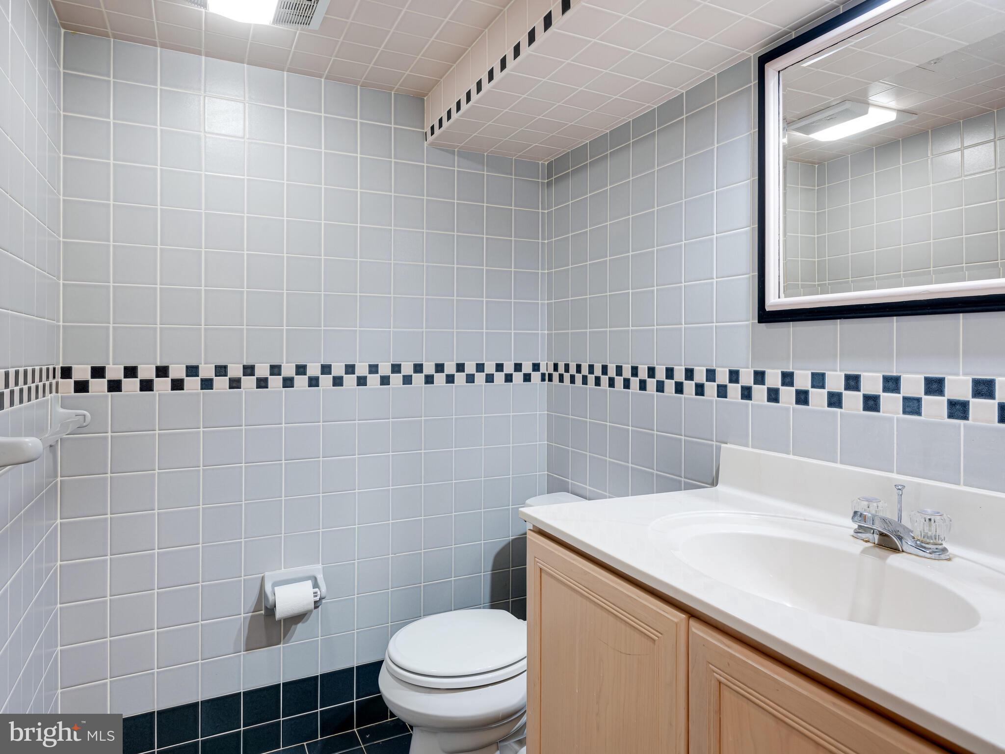 537 Lawrence Road Havertown, PA 19083 - Photo 23 of 45