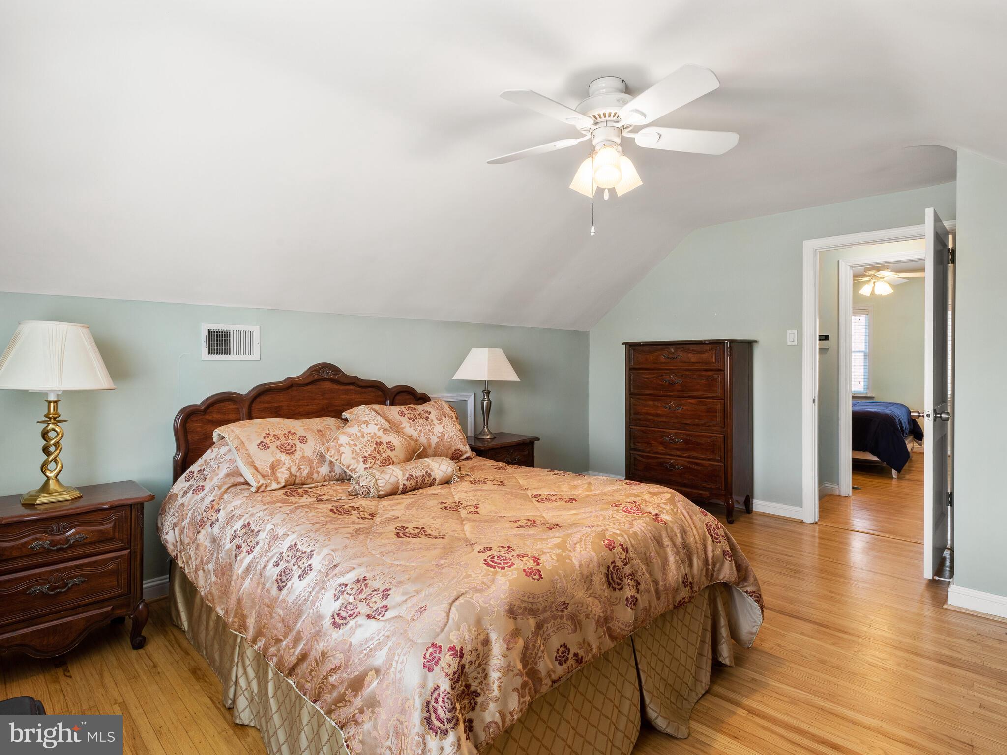 537 Lawrence Road Havertown, PA 19083 - Photo 28 of 45