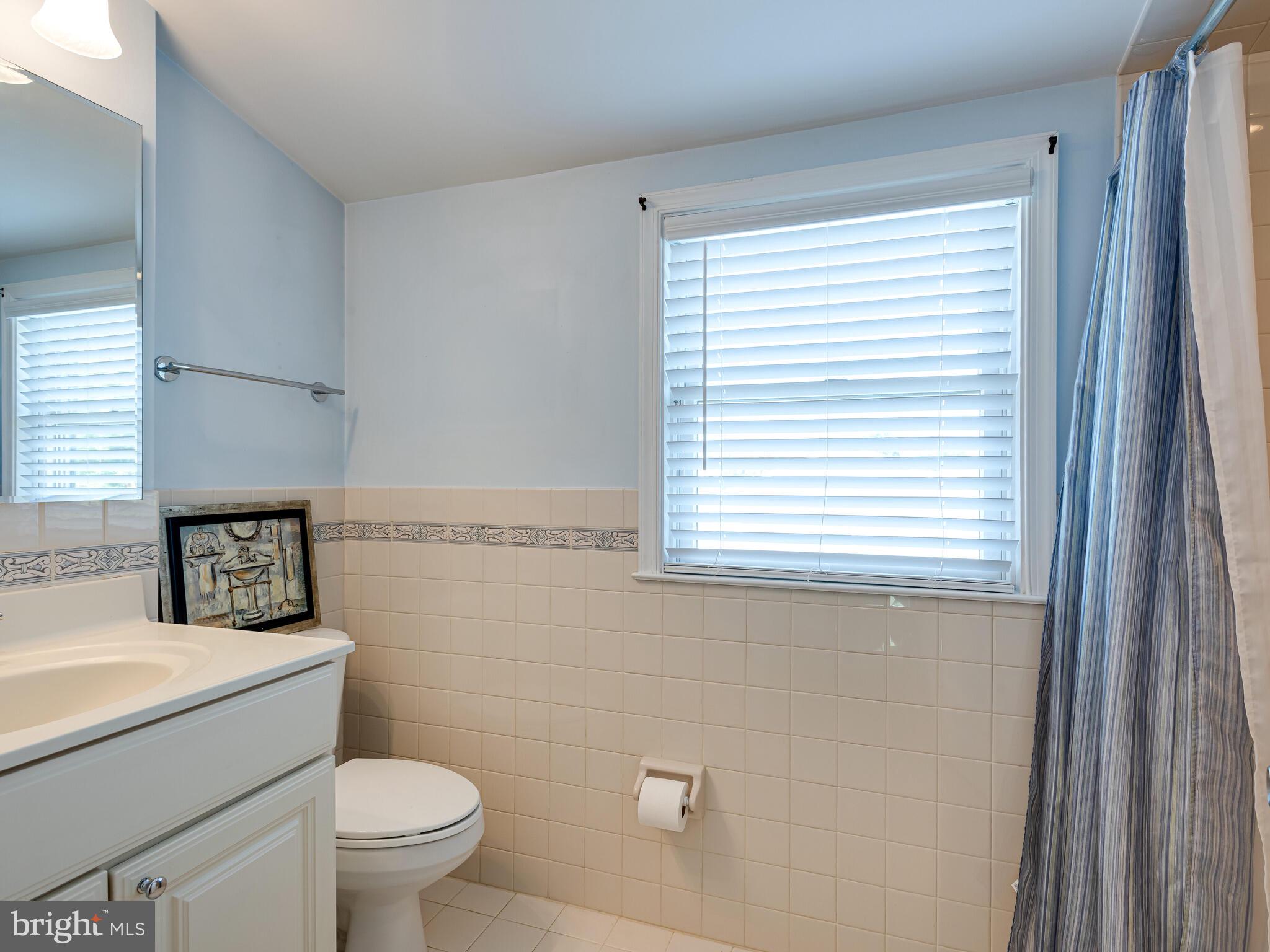 537 Lawrence Road Havertown, PA 19083 - Photo 29 of 45