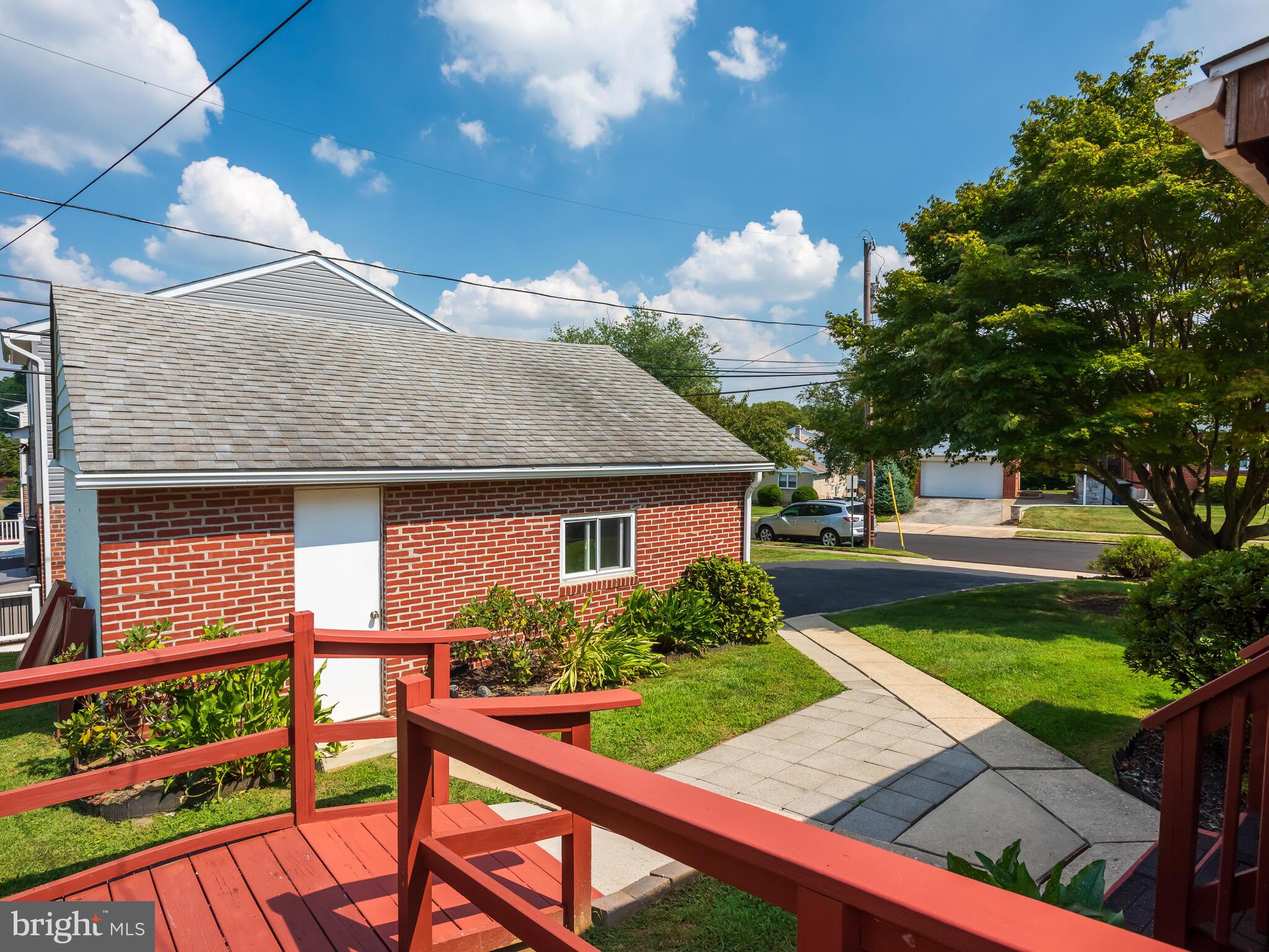 537 Lawrence Road Havertown, PA 19083 - Photo 34 of 45