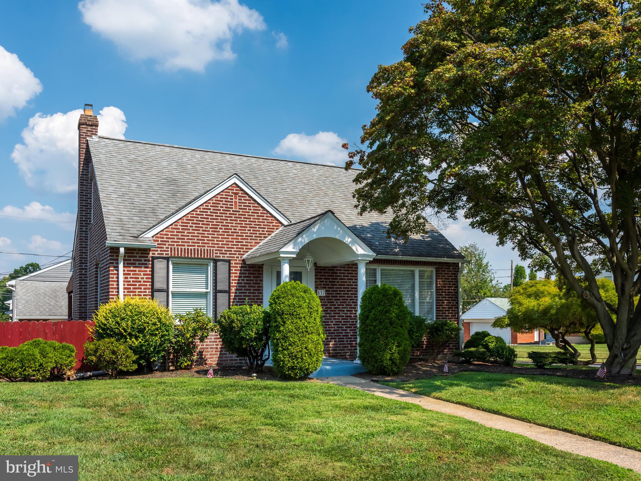 537 Lawrence Road Havertown, PA 19083 - Photo 38 of 45