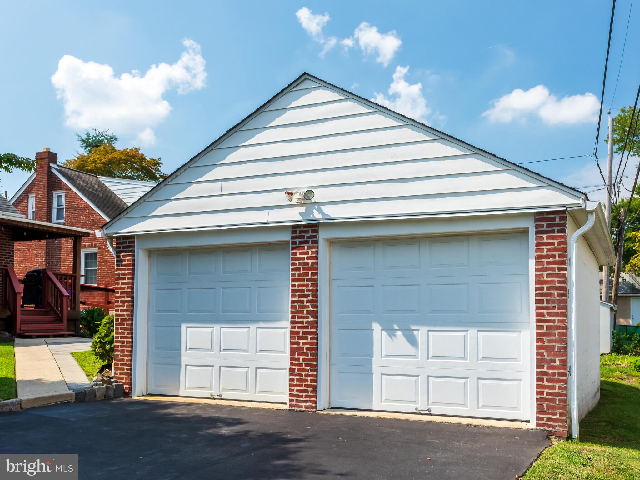 537 Lawrence Road Havertown, PA 19083 - Photo 41 of 45