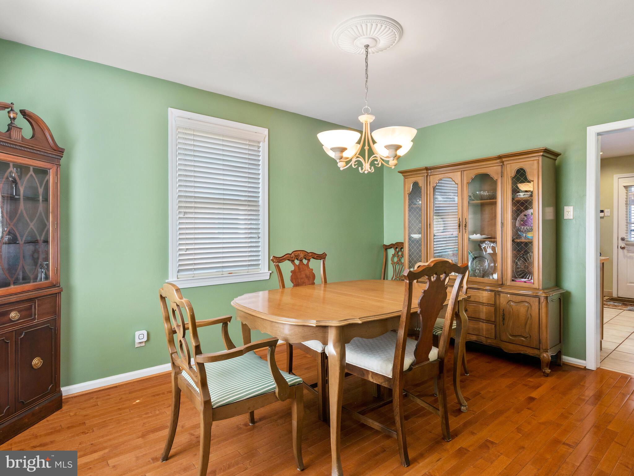 537 Lawrence Road Havertown, PA 19083 - Photo 7 of 45