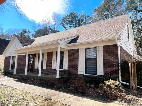 $2,695 | 2159 New Meadow Drive, Germantown, TN 38139