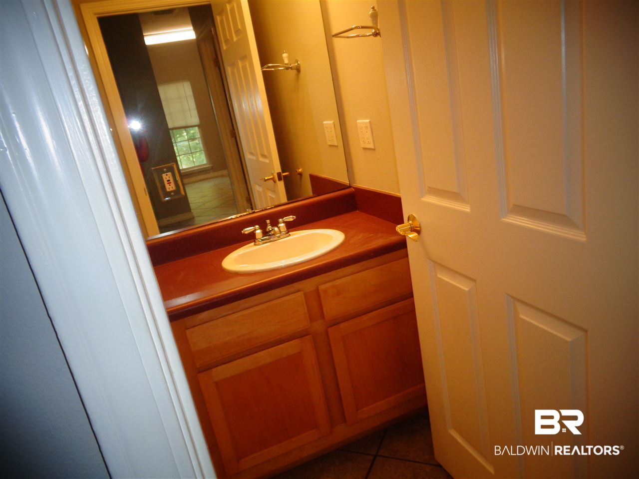 27020 Lake Road Orange Beach, AL 36561 - Photo 24 of 30 Hall Bath