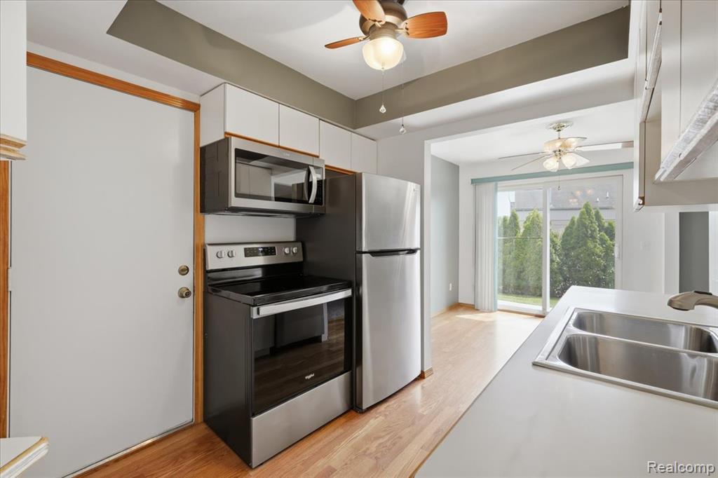 51142 South Foster Road, Unit 11 New Baltimore, MI 48047 - Photo 9 of 37 Gallery Image 9
