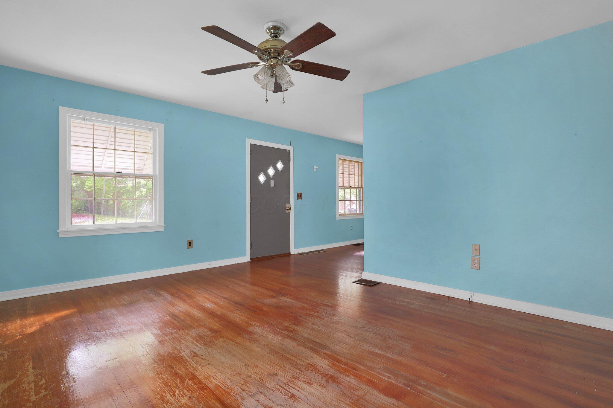 196 North Madison Road London, OH 43140 - Photo 9 of 27 4-web-or-mls-196-n-madison-rd