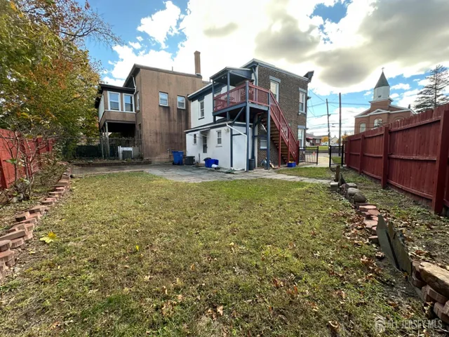 $1,700 | 151 North Broadway, Unit 2, South Amboy, NJ 08879