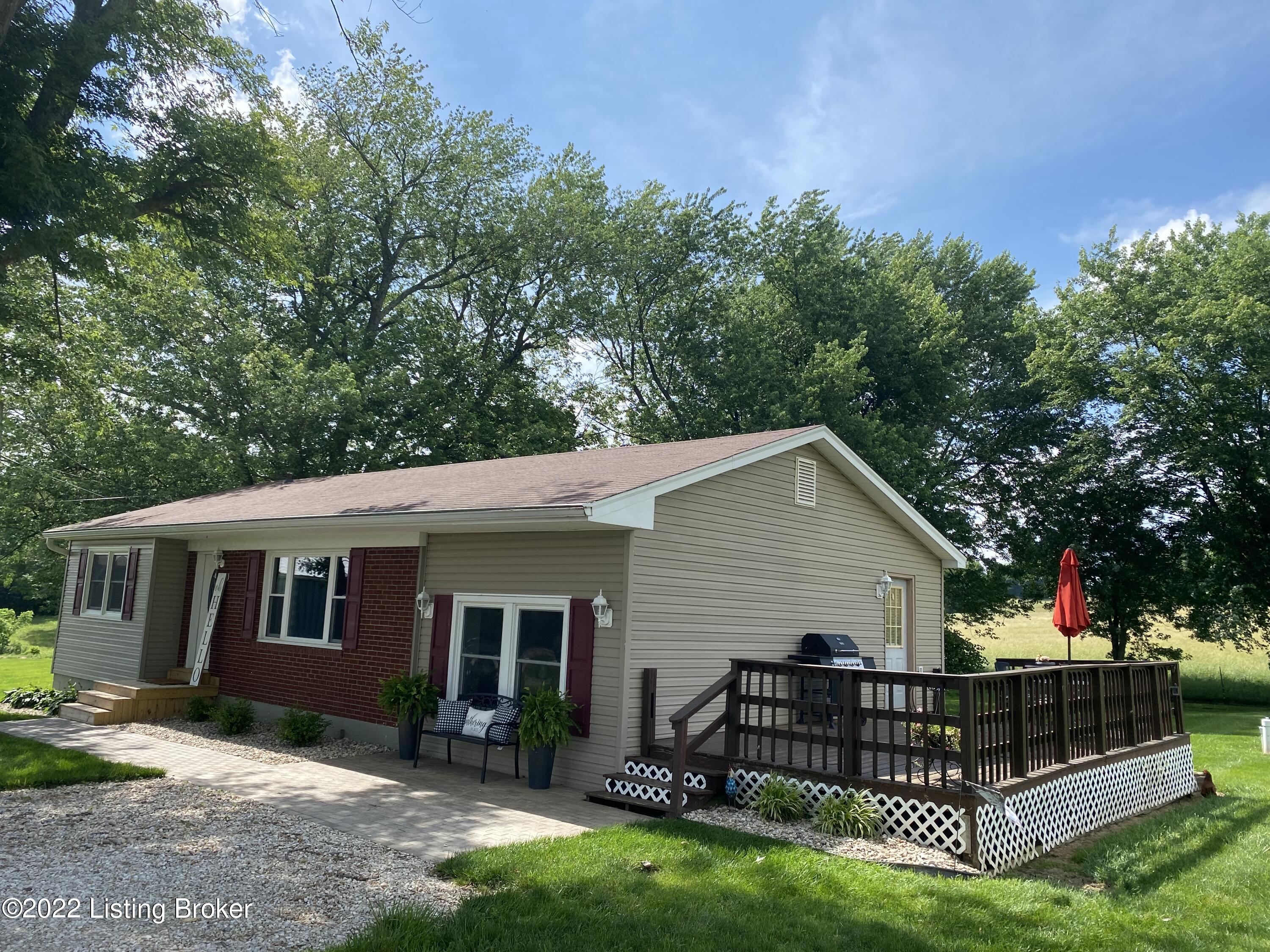 580 Sandy Hill Road Guston, KY 40142 - Photo 4 of 39 92FF3494-4A4F-4060-89F8-C36752D0DE19