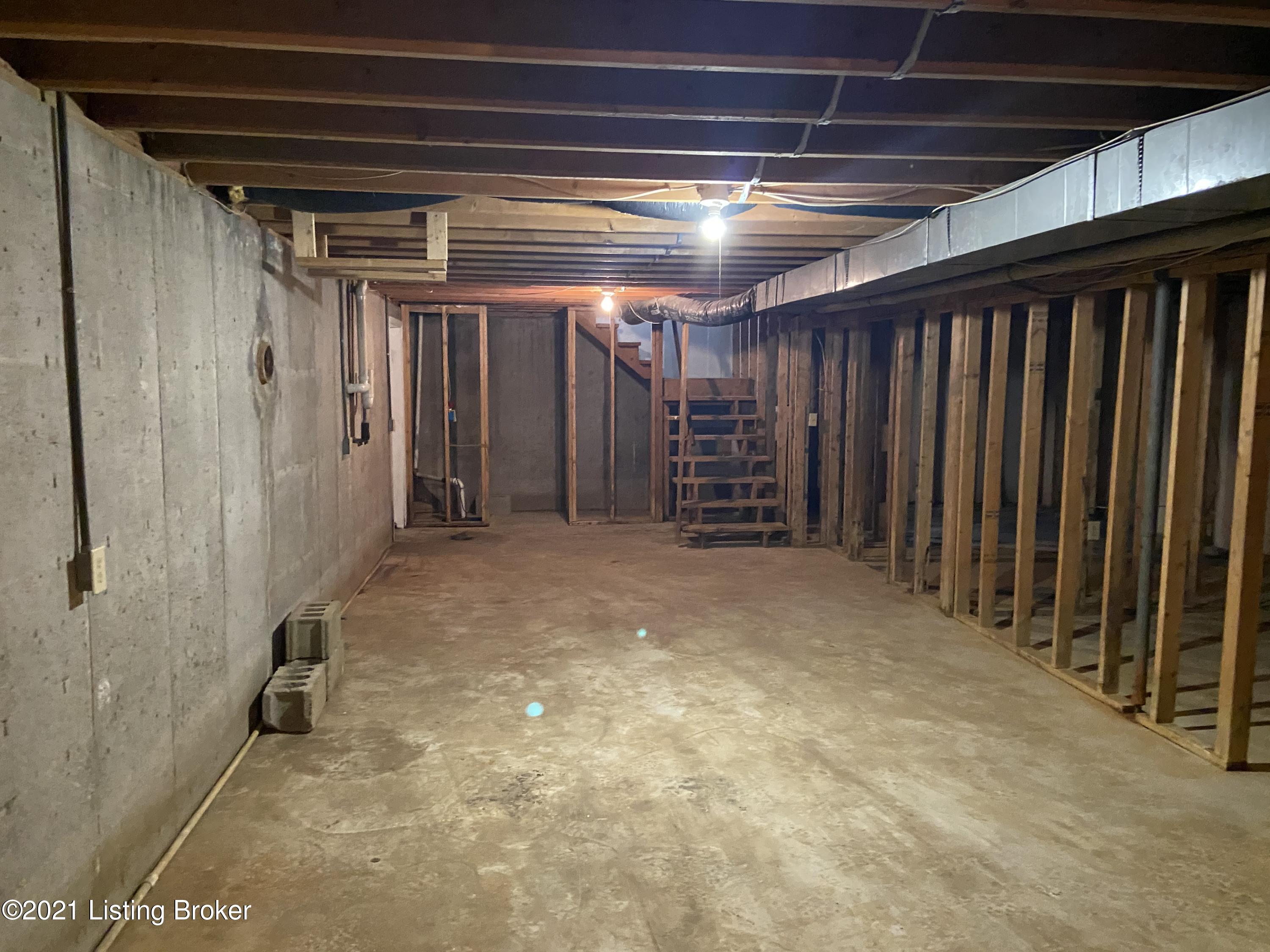 1802 Mt Tabor Road Buffalo, KY 42716 - Photo 11 of 11 Unfinished basement