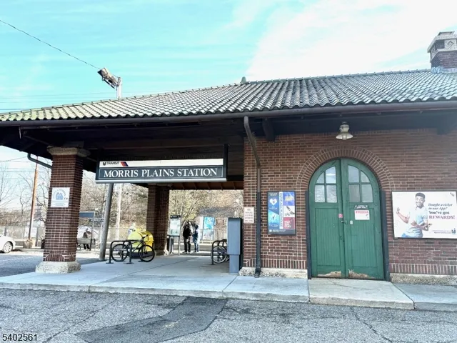 $2,950 | 23 Foxwood Drive, Unit E, Morris Plains, NJ 07950