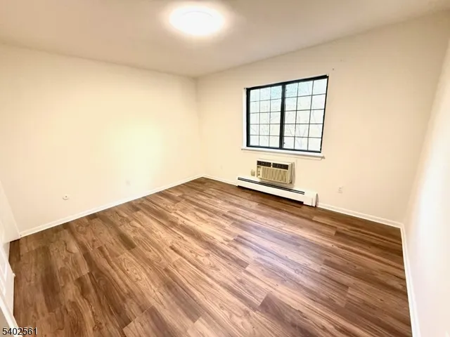 $2,550 | 23 Foxwood Drive, Unit E, Morris Plains, NJ 07950