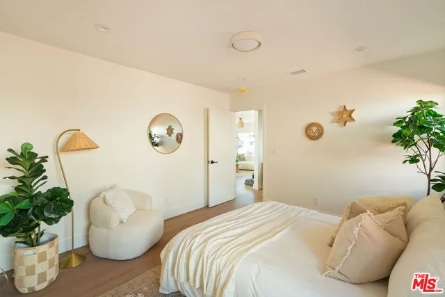 $1,199,000 | 4606 10th Avenue, Los Angeles, CA 90043