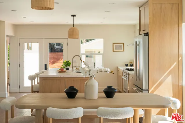 $1,199,000 | 4606 10th Avenue, Los Angeles, CA 90043