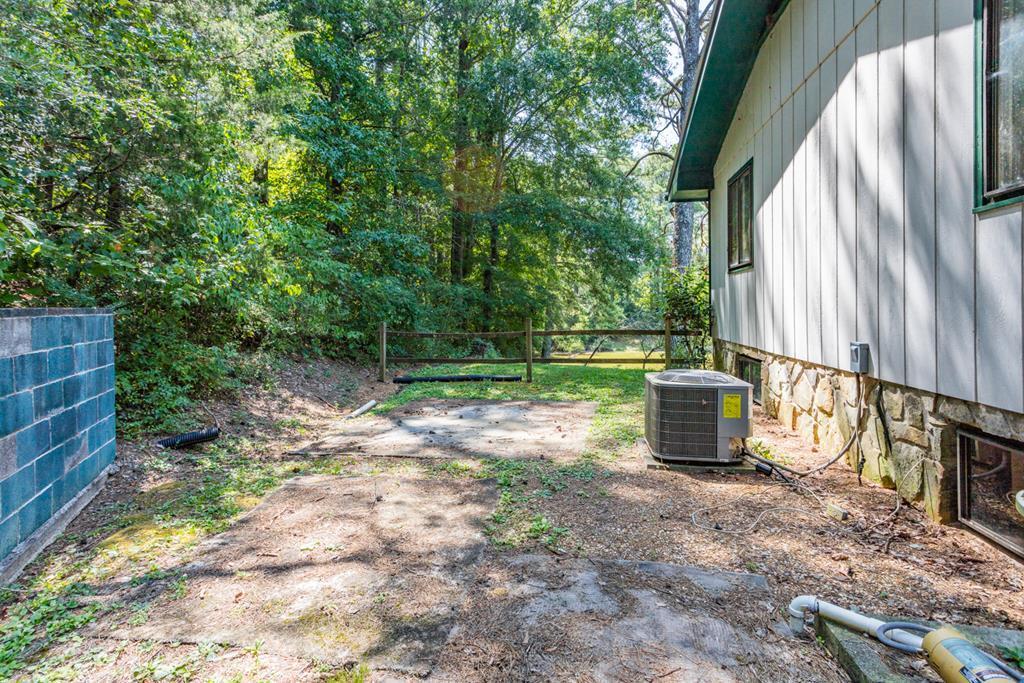 2471 Southeast Ridge Road Dalton, GA 30721 - Photo 12 of 42 12