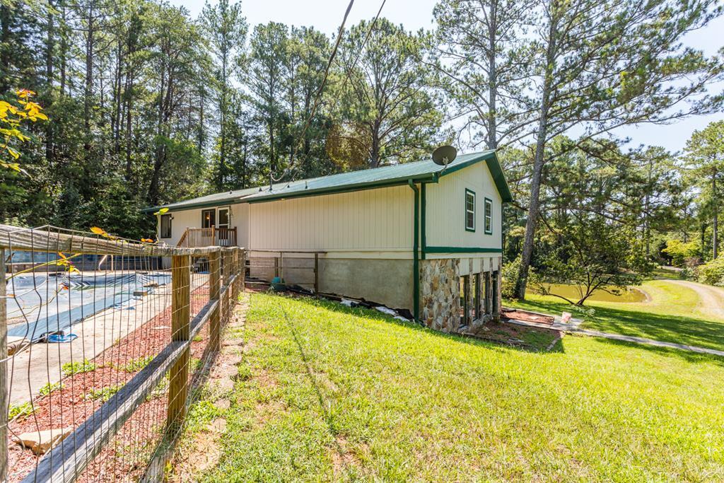 2471 Southeast Ridge Road Dalton, GA 30721 - Photo 9 of 42 9