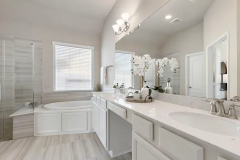 $375,000 | 2611 Ivy Wood Lane, Conroe, TX 77385