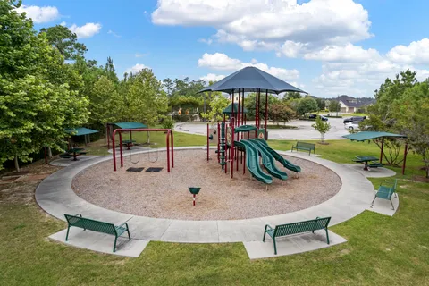 $375,000 | 2611 Ivy Wood Lane, Conroe, TX 77385